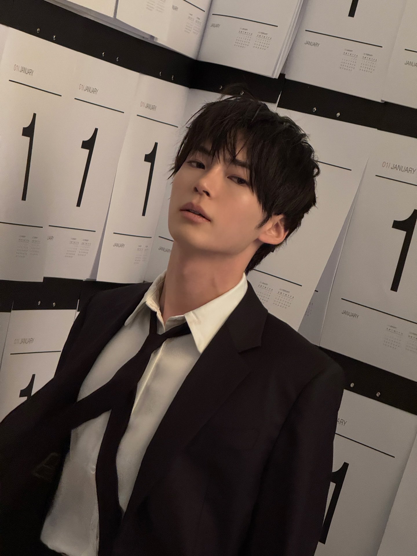 [잡담] 성한빈 잘생긴 거 축하해 | 인스티즈