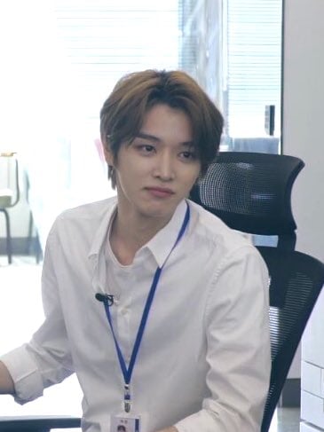 [잡담] 성찬이 회사원 느낌 차이 | 인스티즈