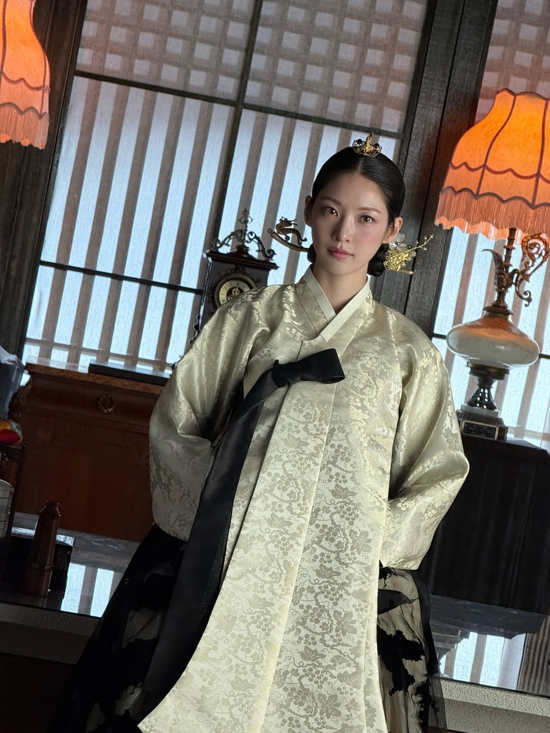 [잡담] 대군부인) 공승연이 윤이랑 사진 올려줬어 | 인스티즈