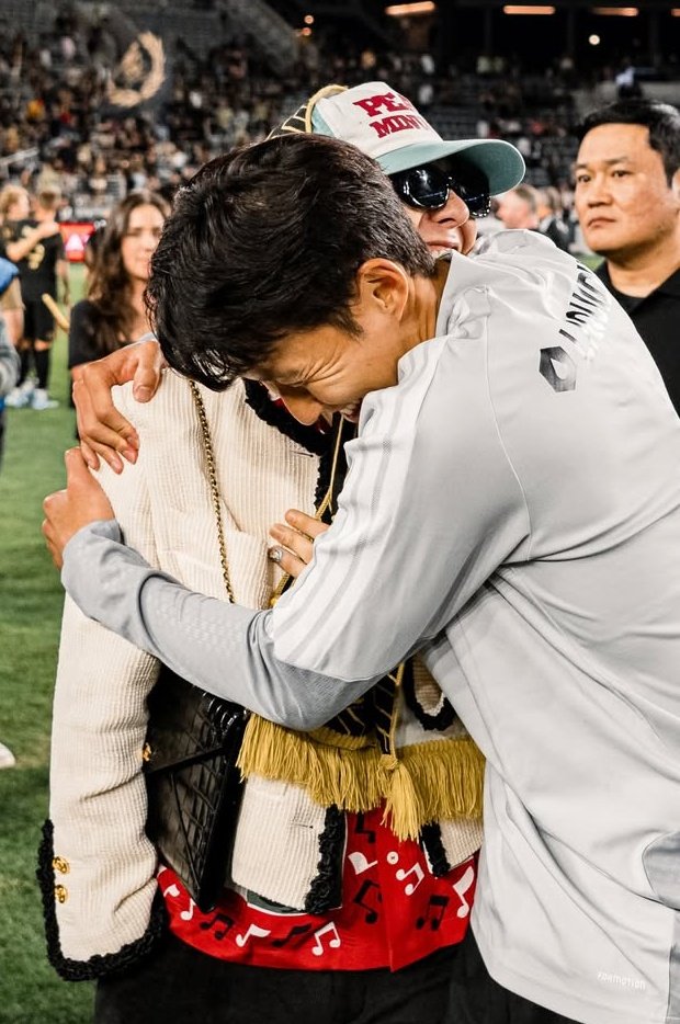 [잡담] 지디랑 손흥민 개좋네 표정 봐 | 인스티즈