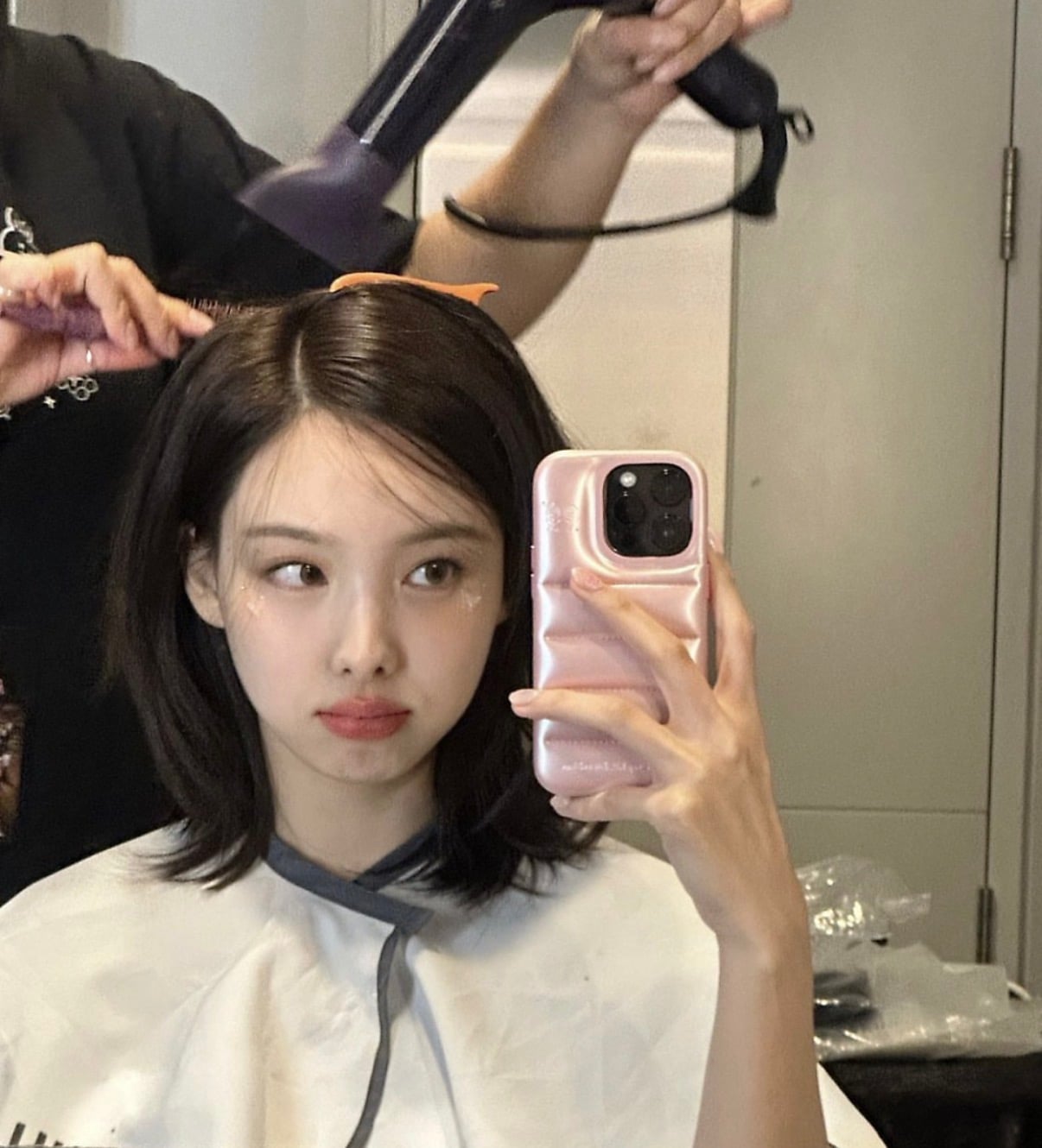 [잡담] 이거 나연 어반소피 케이스 내가 사려는거랑 달라 보이지..? | 인스티즈