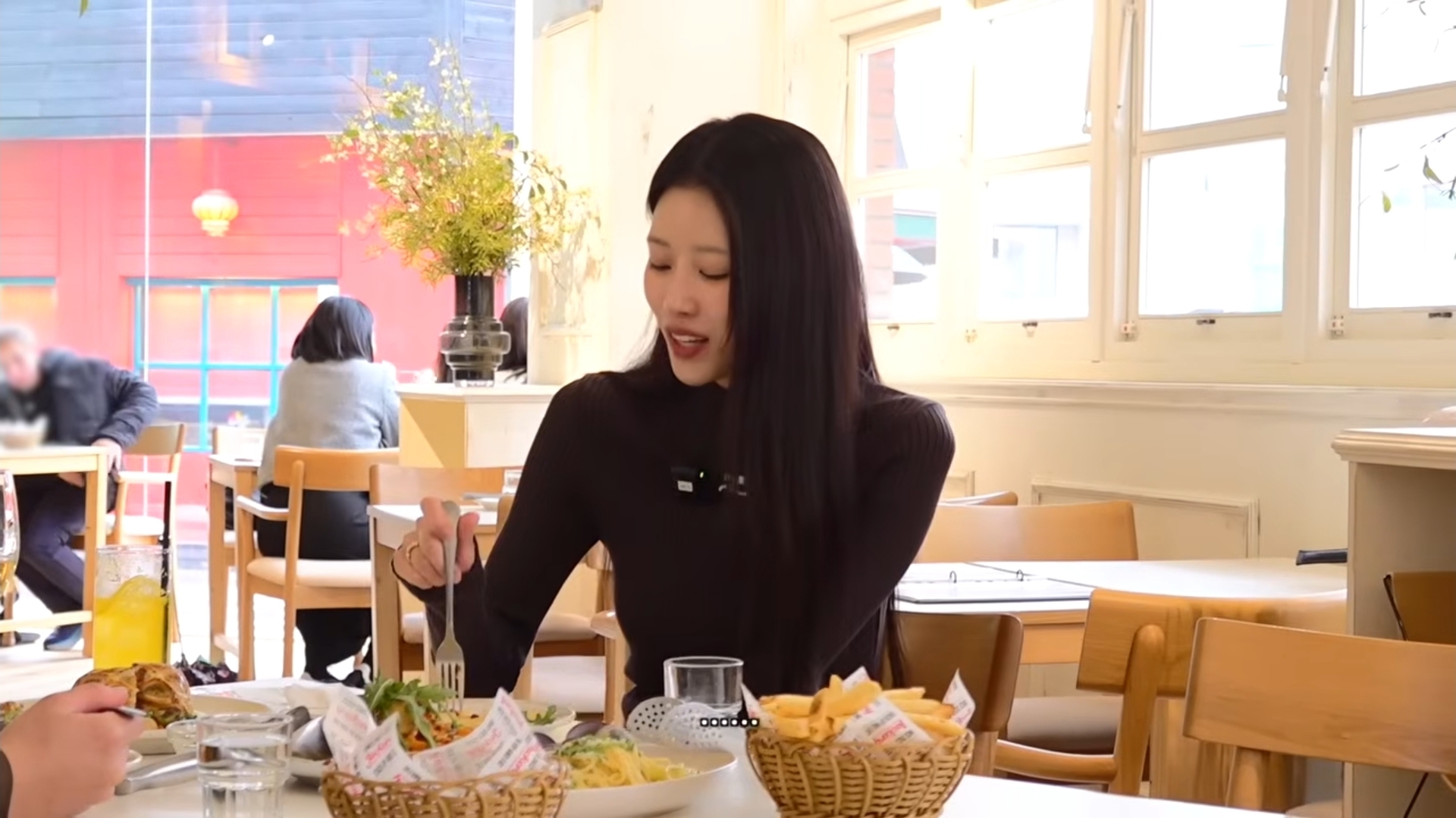 [잡담] 샤갈 이미주랑 이장준 소개팅 상황극 하는것봐 | 인스티즈