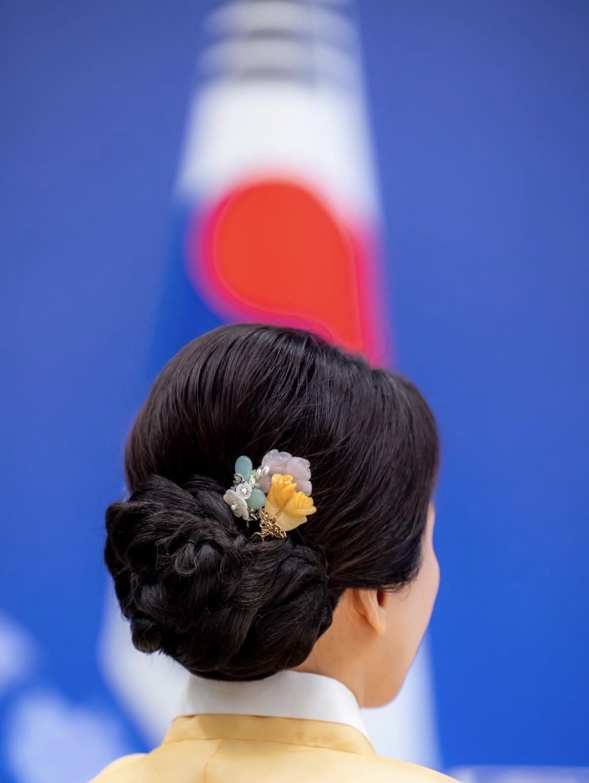[잡담] 누구와는 다르게 여사님의 화보집을 프랑스 대통령실 사진작가님이 찍어주심 마지막짤 대박임 | 인스티즈