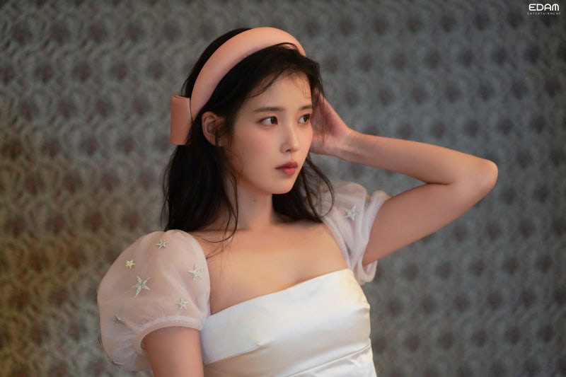 [잡담] 아이유) 아이유 얼굴 진짜 미쳣네 | 인스티즈