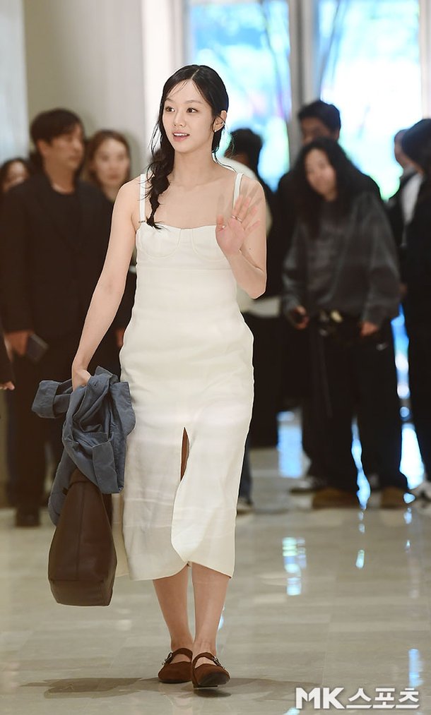 [정보/소식] 오늘자 프랑스 럭셔리 브랜드 행사 혜리 | 인스티즈