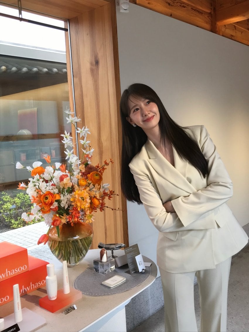 [잡담] 윤아) 260406 스텝 인스타 올린 설화수 행사 윤아 | 인스티즈