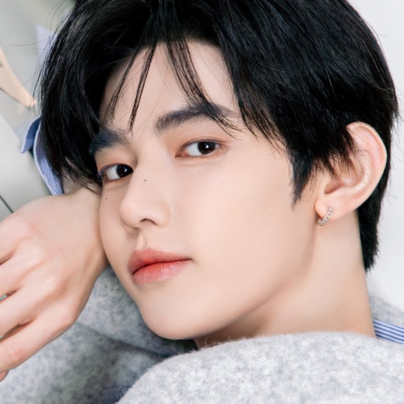 [잡담] 장하오 왤케 예쁘게 생겼엉 | 인스티즈