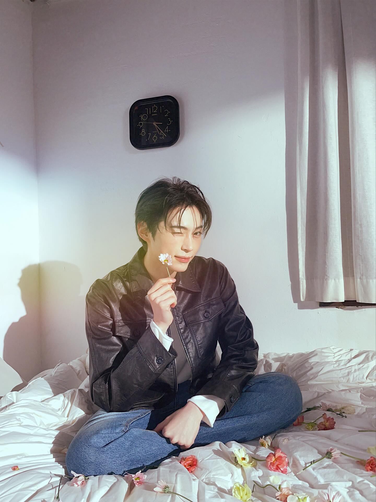 [잡담] 성한빈 인스타 사진 올려준거 느낌 너무 좋음 | 인스티즈