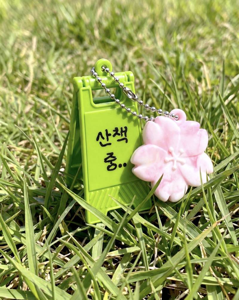 [잡담] 뭐가 더 귀여워 익들아.....111222 | 인스티즈