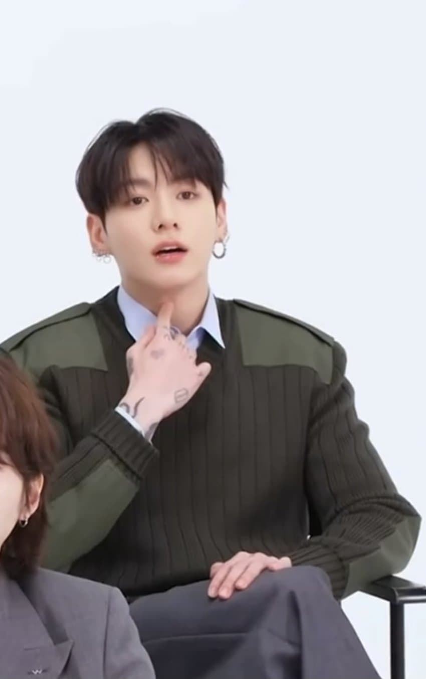 [잡담] 어제 인터뷰 뜬거 정국 얼굴 뭔데? | 인스티즈