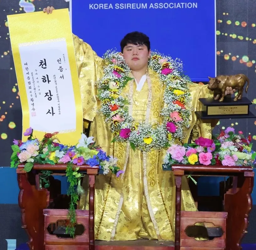 [잡담] 뒤늦게 피지컬 아시아 봤는데 김민재 너무 귀엽다 | 인스티즈