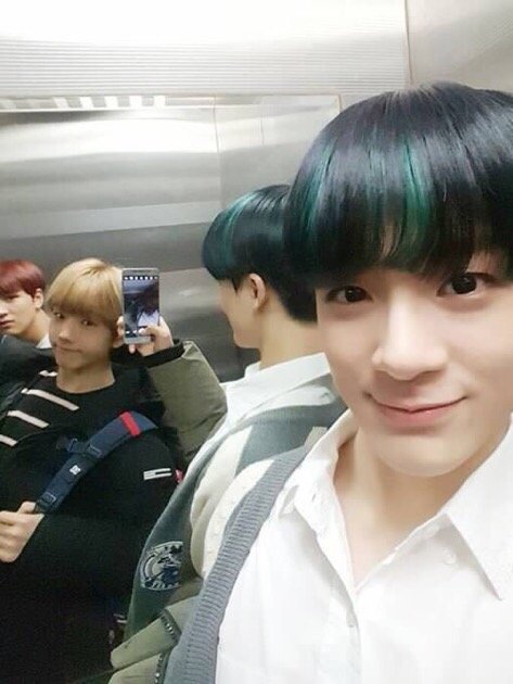 [잡담] 드림 보자마자 웃음 터지는 사진들 | 인스티즈