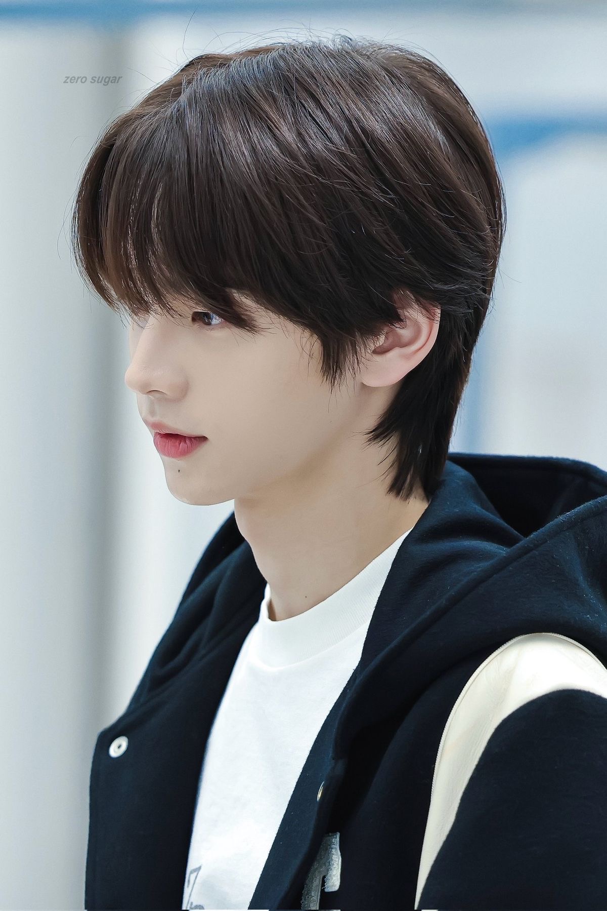 [잡담] 남돌 뒷머리콤 있는 사람 갤러리 수준 | 인스티즈