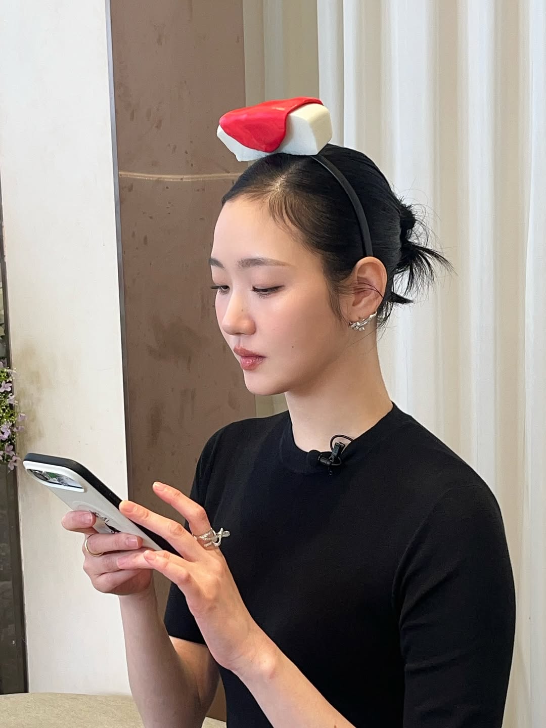 [잡담] 김고은 은근 파격적인 스타일 많이하는듯... | 인스티즈