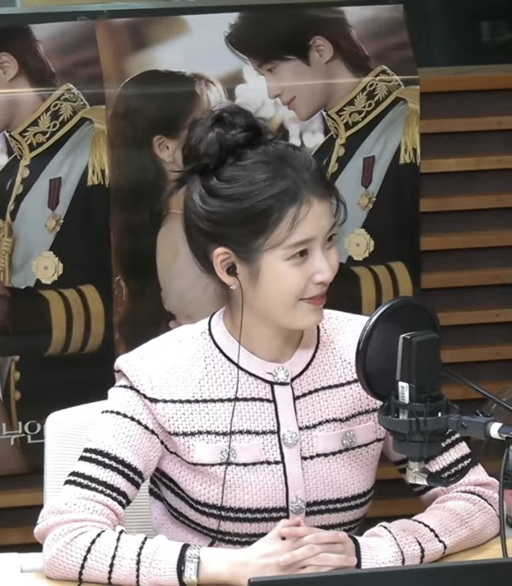 [잡담] 아이유 완전 착순이 표정 | 인스티즈