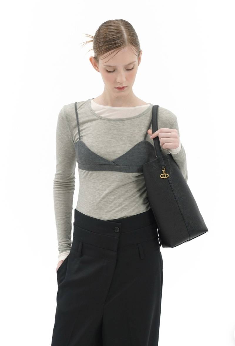 [잡담] 보부상 가방 둘중에 머가나아? | 인스티즈