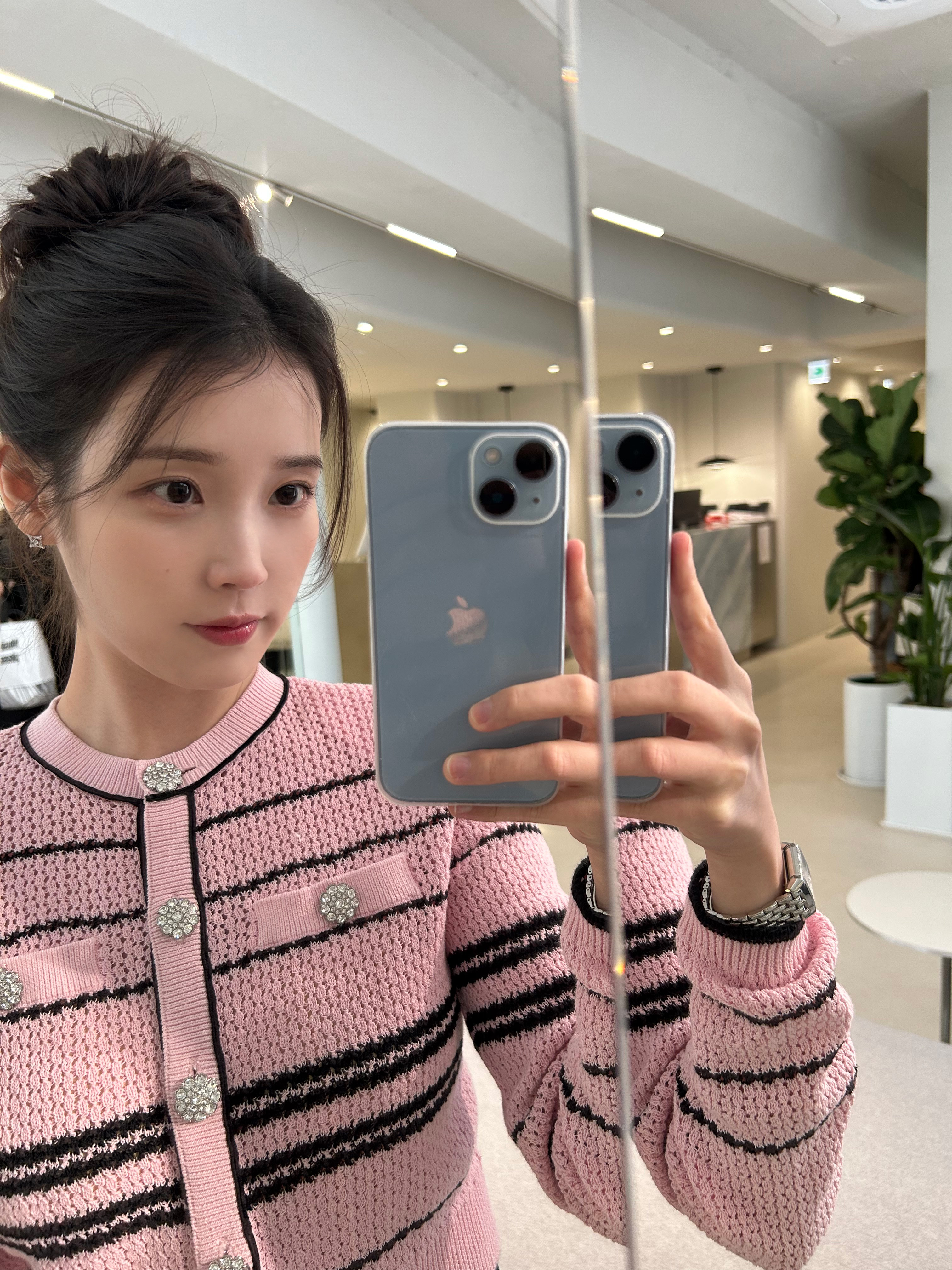 [잡담] 아이유) 아이유 공트에 사진 올라옴! | 인스티즈
