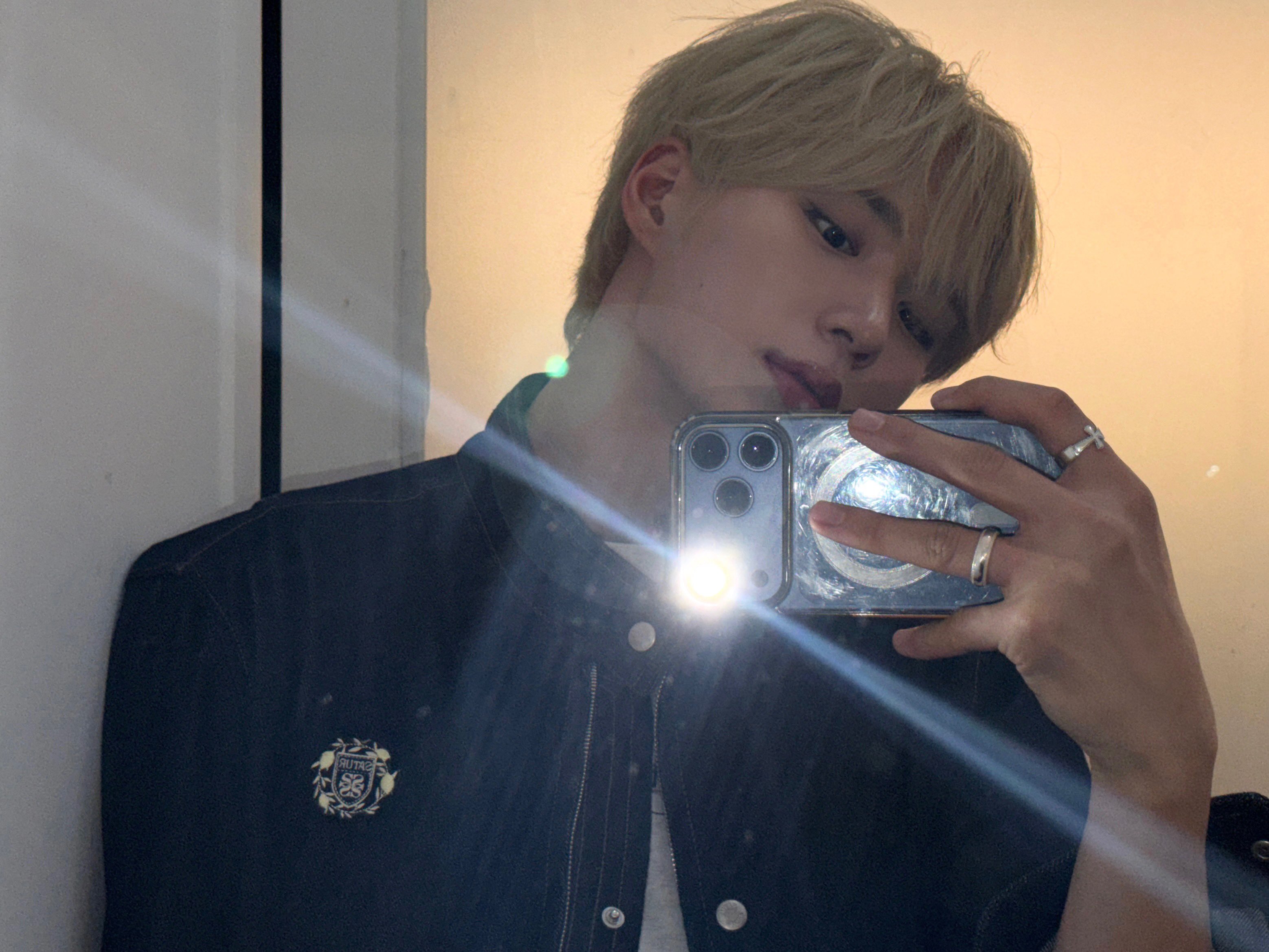 [잡담] 이제 자랑한다 알디원 준서 금발 ㄹㅇ 이쁘고요 | 인스티즈