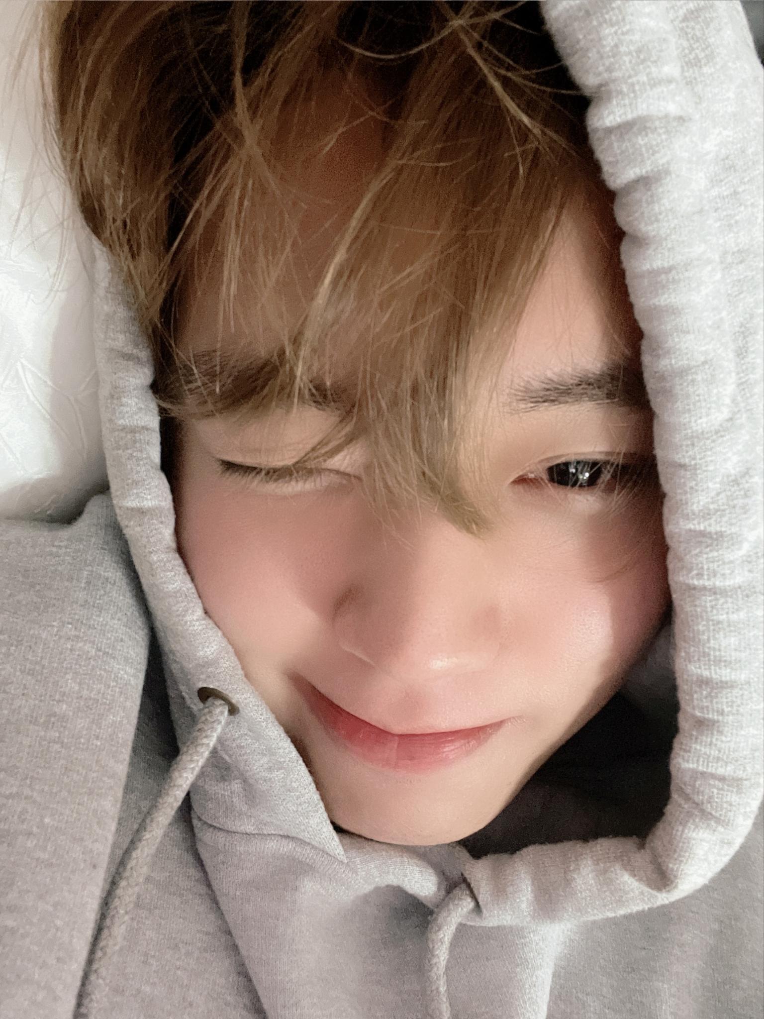 [잡담] 박지훈 진짜 미인은 덜어낼수록 빛난다의 정석인듯 | 인스티즈