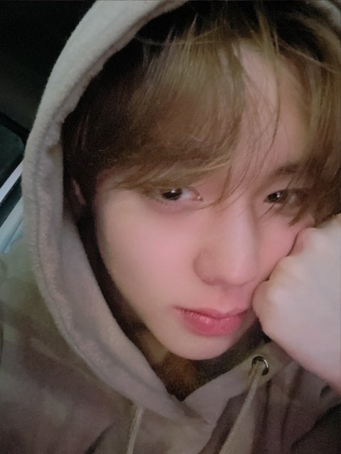 [잡담] 박지훈 진짜 미인은 덜어낼수록 빛난다의 정석인듯 | 인스티즈