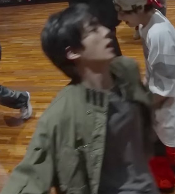 [잡담] 방탄 진 얼굴형 완전 | 인스티즈