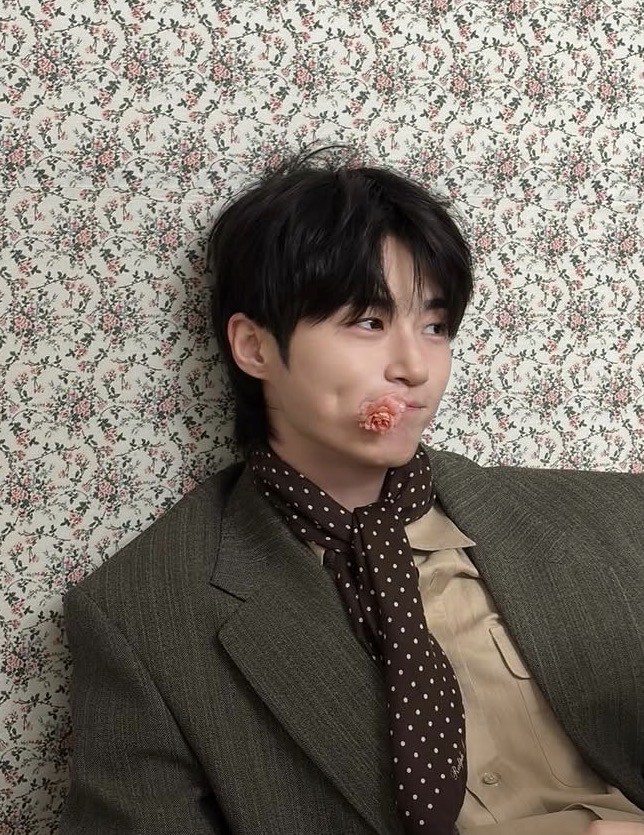 [잡담] 요즘 변우석 떡밥 뜰때마다 생각하는거 | 인스티즈