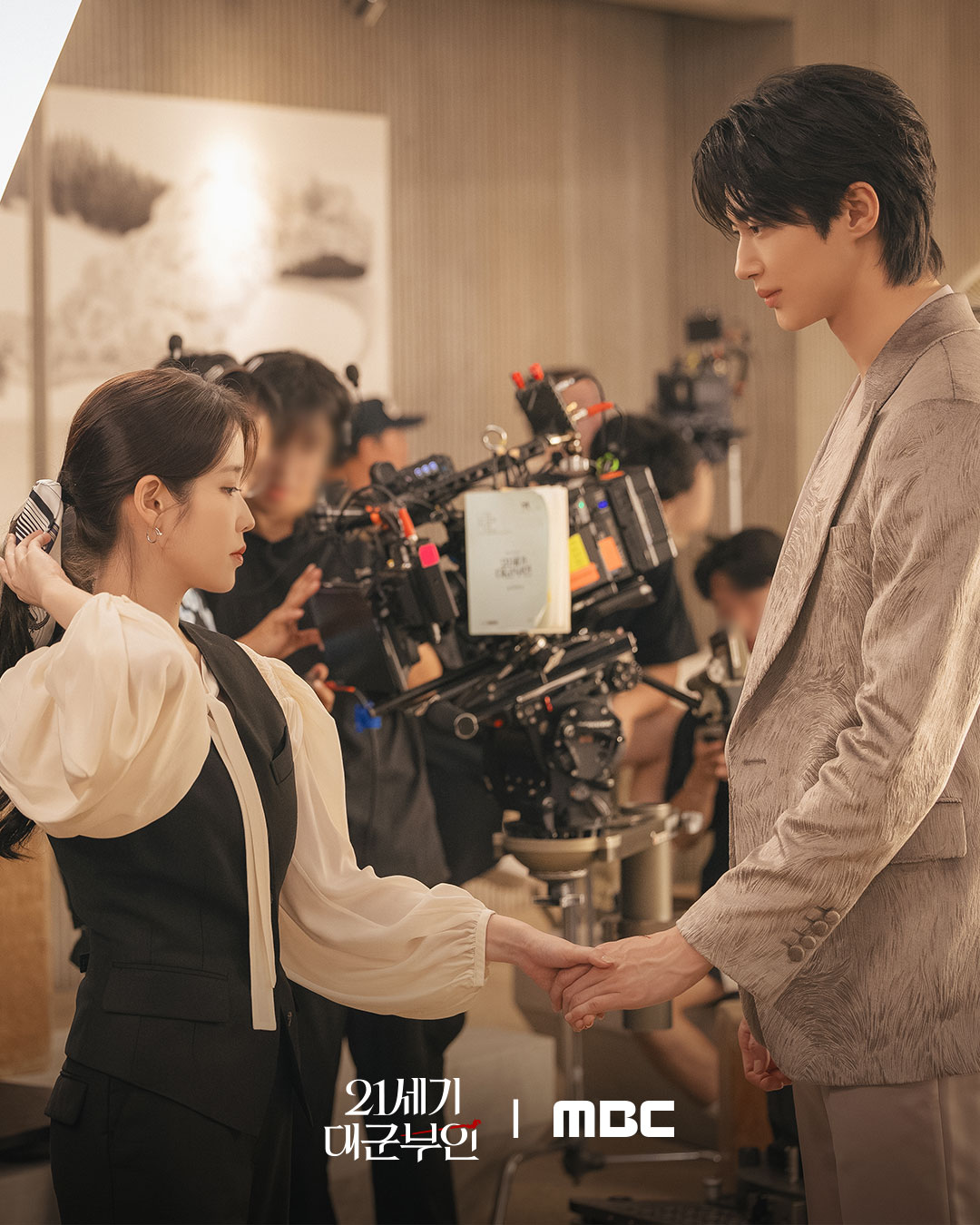 [정보/소식] [21세기 대군부인] D-2 프리뷰 스틸컷 | 인스티즈