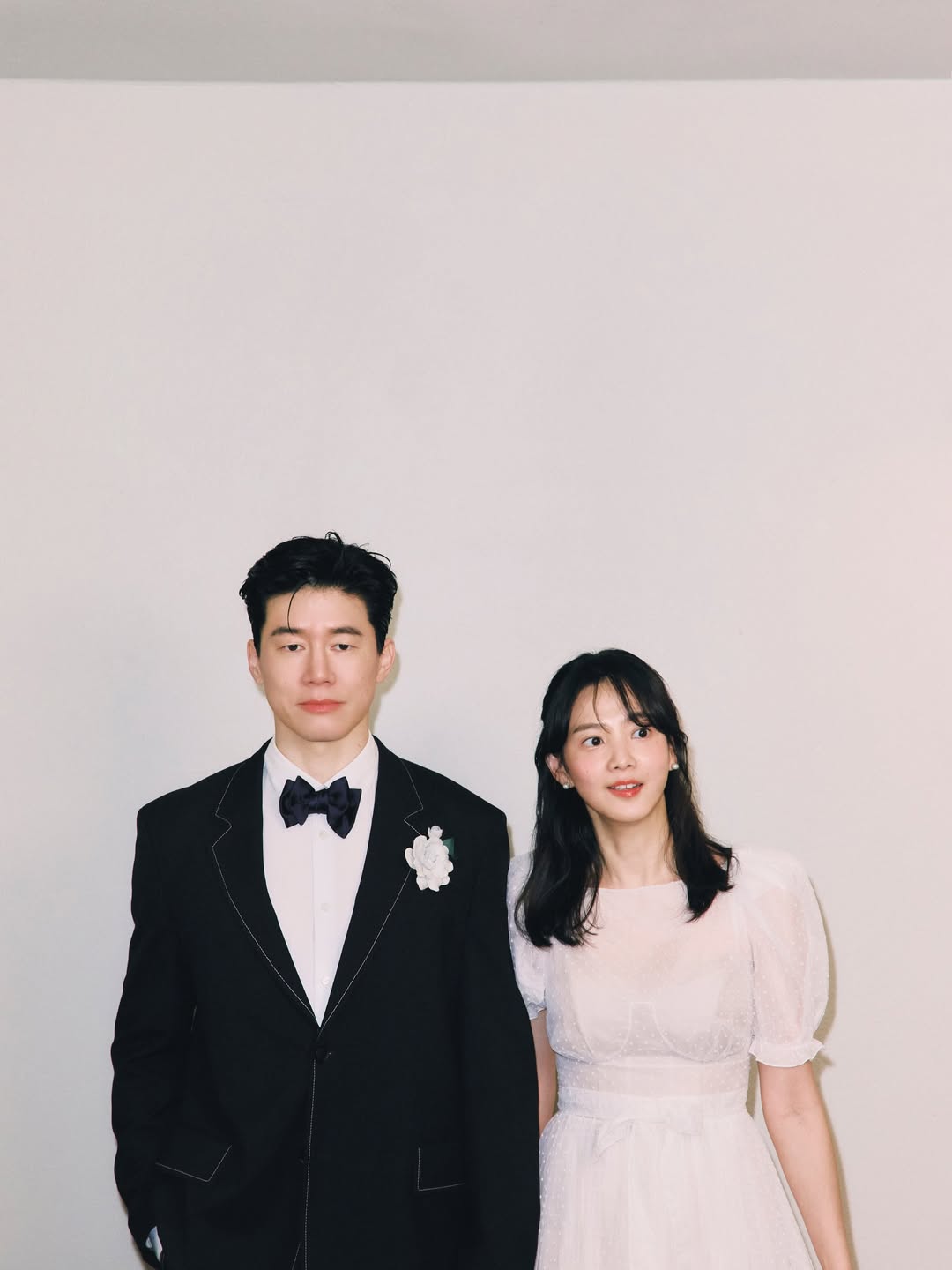 [잡담] 윤승아 김무열 결혼 11주년 기념 가족 사진 | 인스티즈