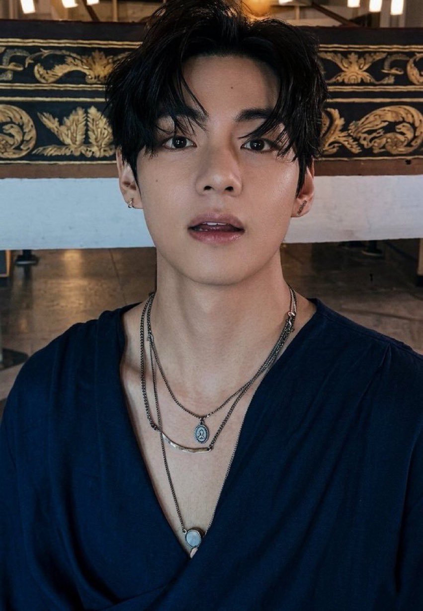 [잡담] 뷔 포카 개잘생겼다 ㅋㅋㅋㅋㅋㅋㅋㅋ | 인스티즈