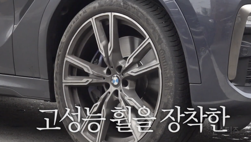 최초로 자차 공개한 이창섭 육성재 | 인스티즈