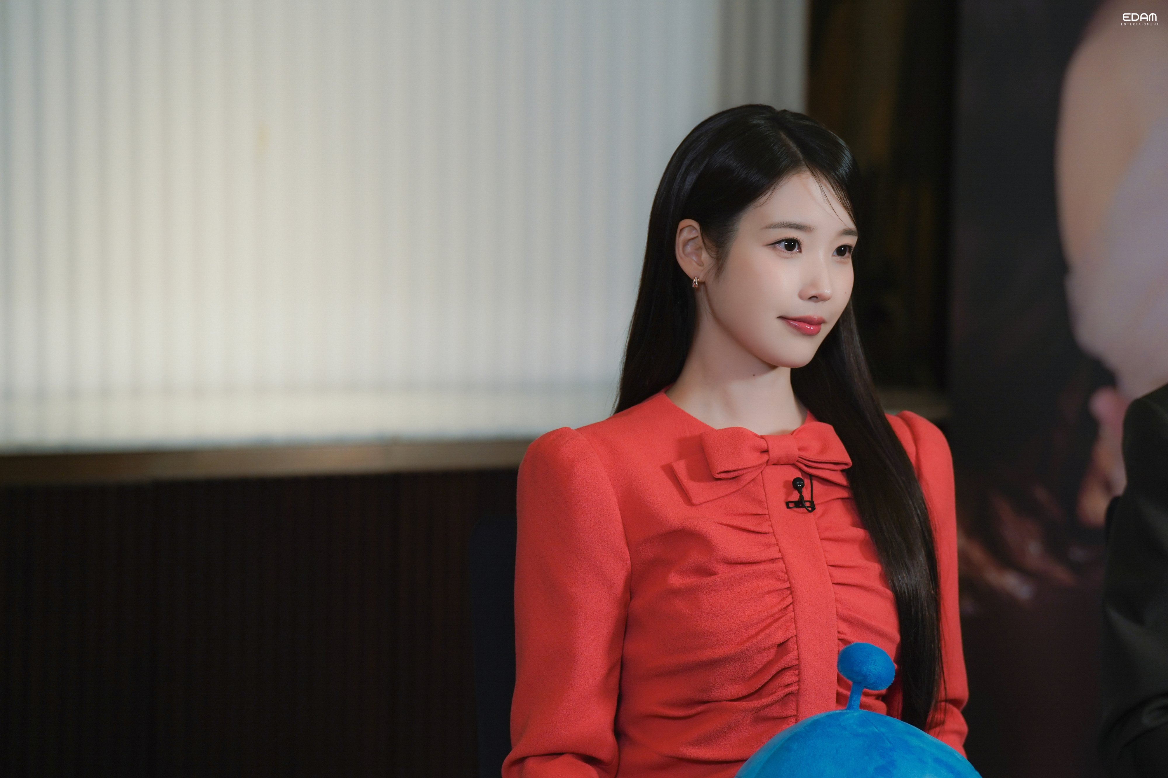 [잡담] 아이유) 아이유 대군부인 제작발표회 소속사 포스트 | 인스티즈