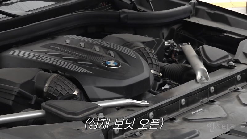 최초로 자차 공개한 이창섭 육성재 | 인스티즈