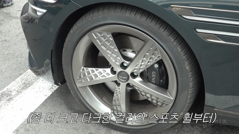 최초로 자차 공개한 이창섭 육성재 | 인스티즈