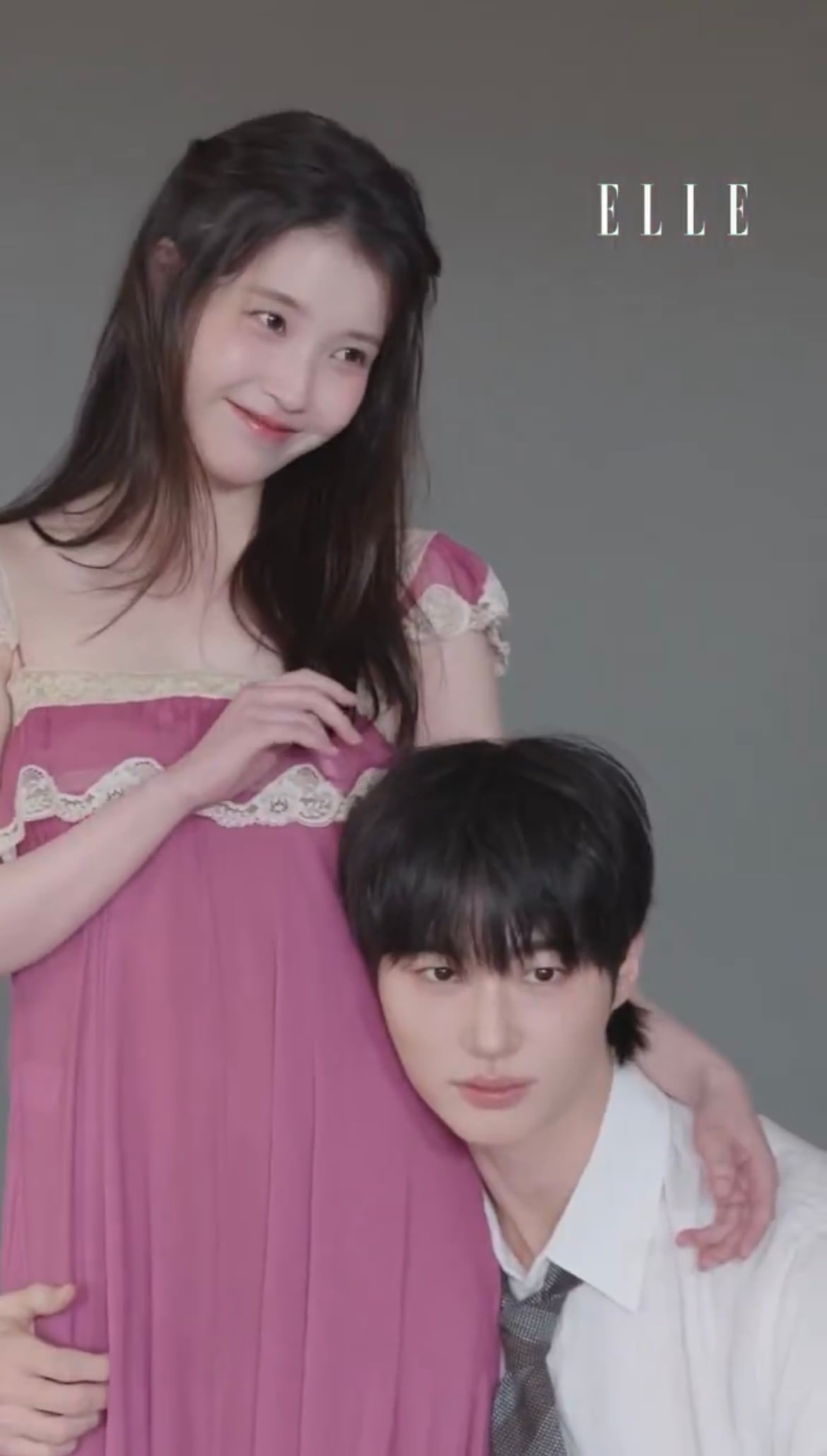 [잡담] 얘들아 아이유 변우석 좀 봐.. 미친거야 | 인스티즈