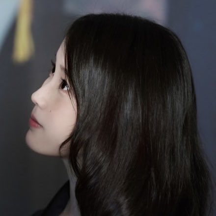 [잡담] 아이유) 지금 감기 걸렸다고 숨 참고 뽀뽀해준거야… | 인스티즈