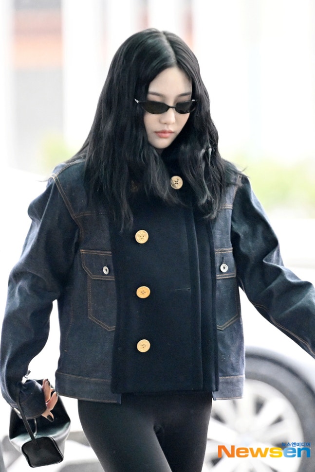 [잡담] 오늘 일본 출국한 에스파 기사사진 | 인스티즈