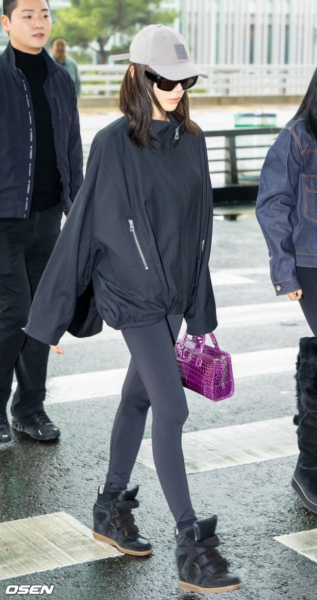 [잡담] 오늘 일본 출국한 에스파 기사사진 | 인스티즈