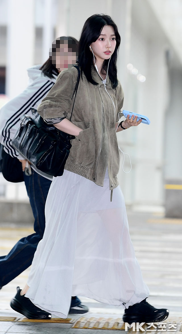 [잡담] 오늘 일본 출국한 에스파 기사사진 | 인스티즈