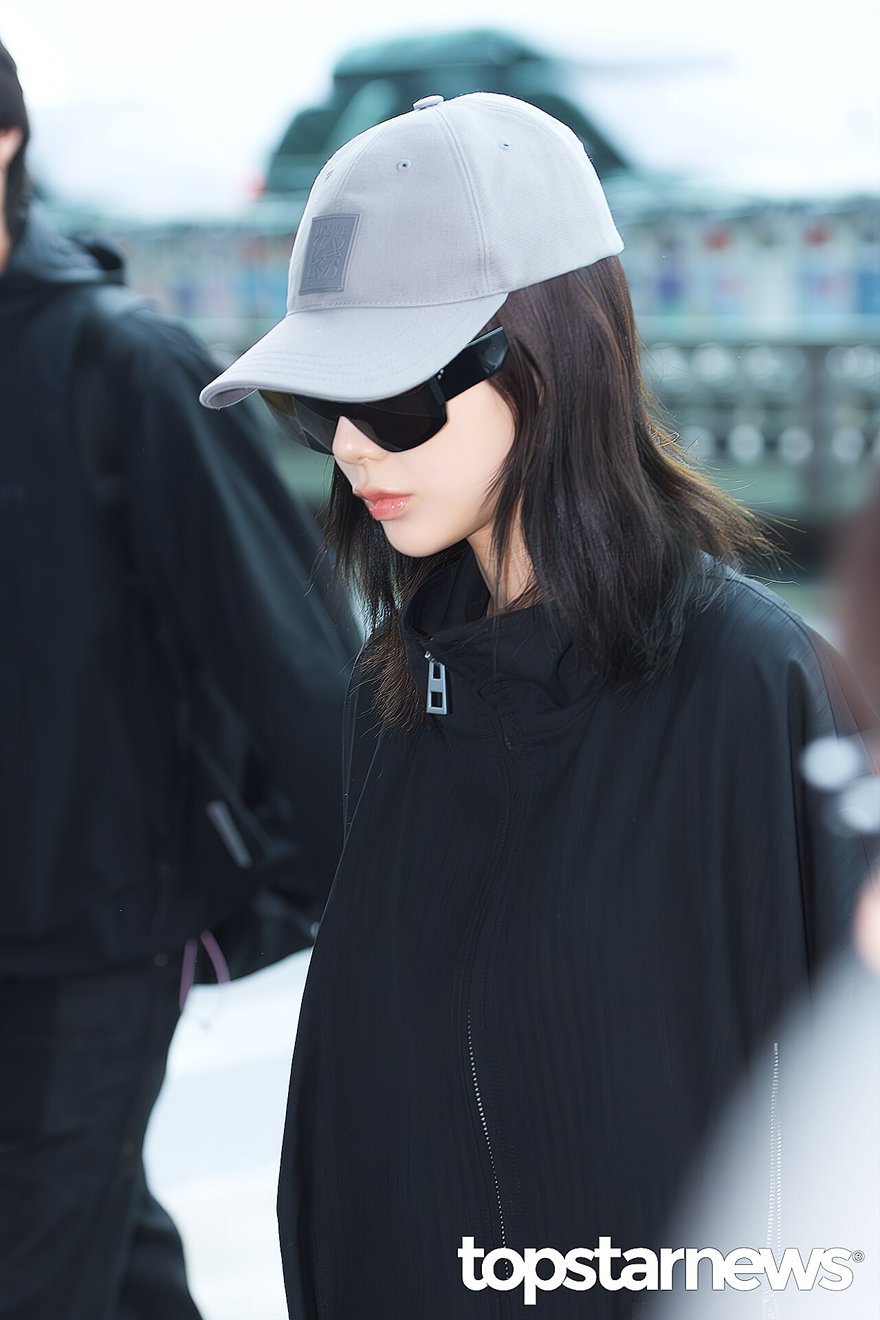 [잡담] 오늘 일본 출국한 에스파 기사사진 | 인스티즈
