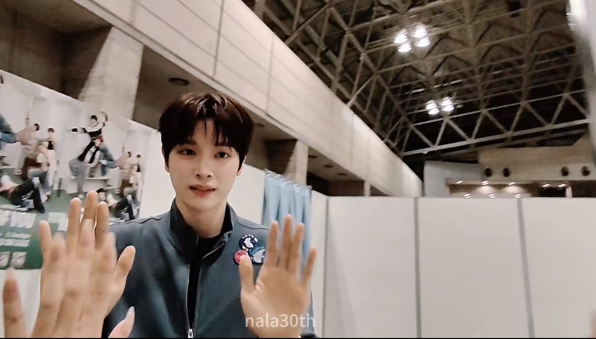 [잡담] 성찬 머리 다듬었나보다 | 인스티즈