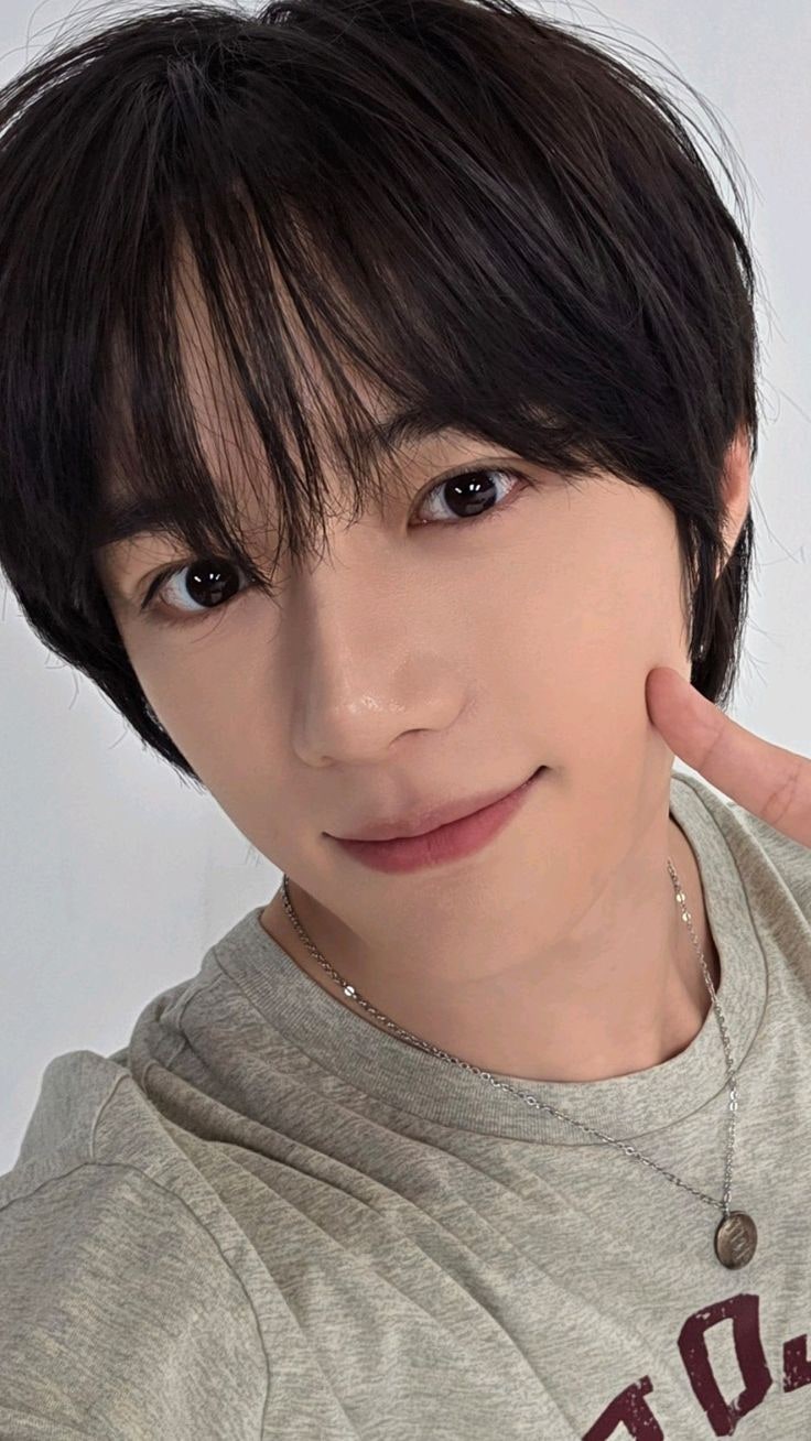 [잡담] 투바투 범규 이 사진 진짜 레전드다 너무 잘생겼네 | 인스티즈