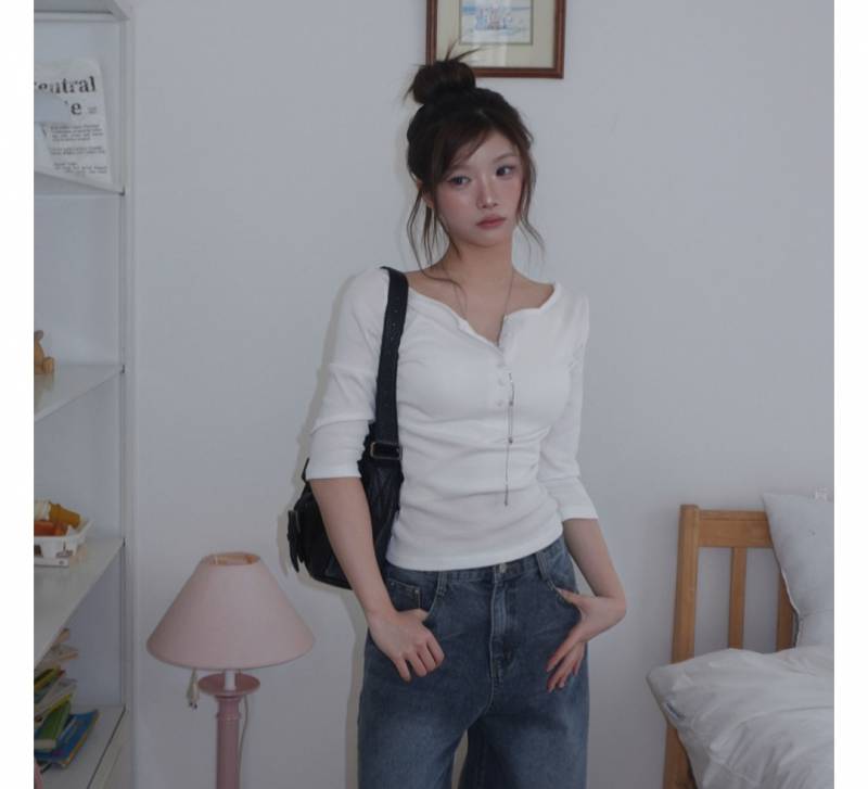 [잡담] 옷 잘입는 익들아 이런 상의에 목걸이 뭐해야해? 사진있음 | 인스티즈