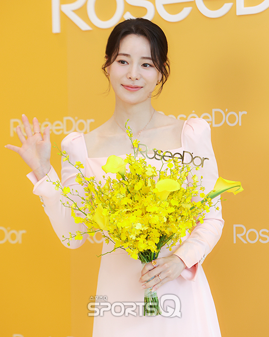[잡담] 임지연 오늘 진짜 화사히다 | 인스티즈
