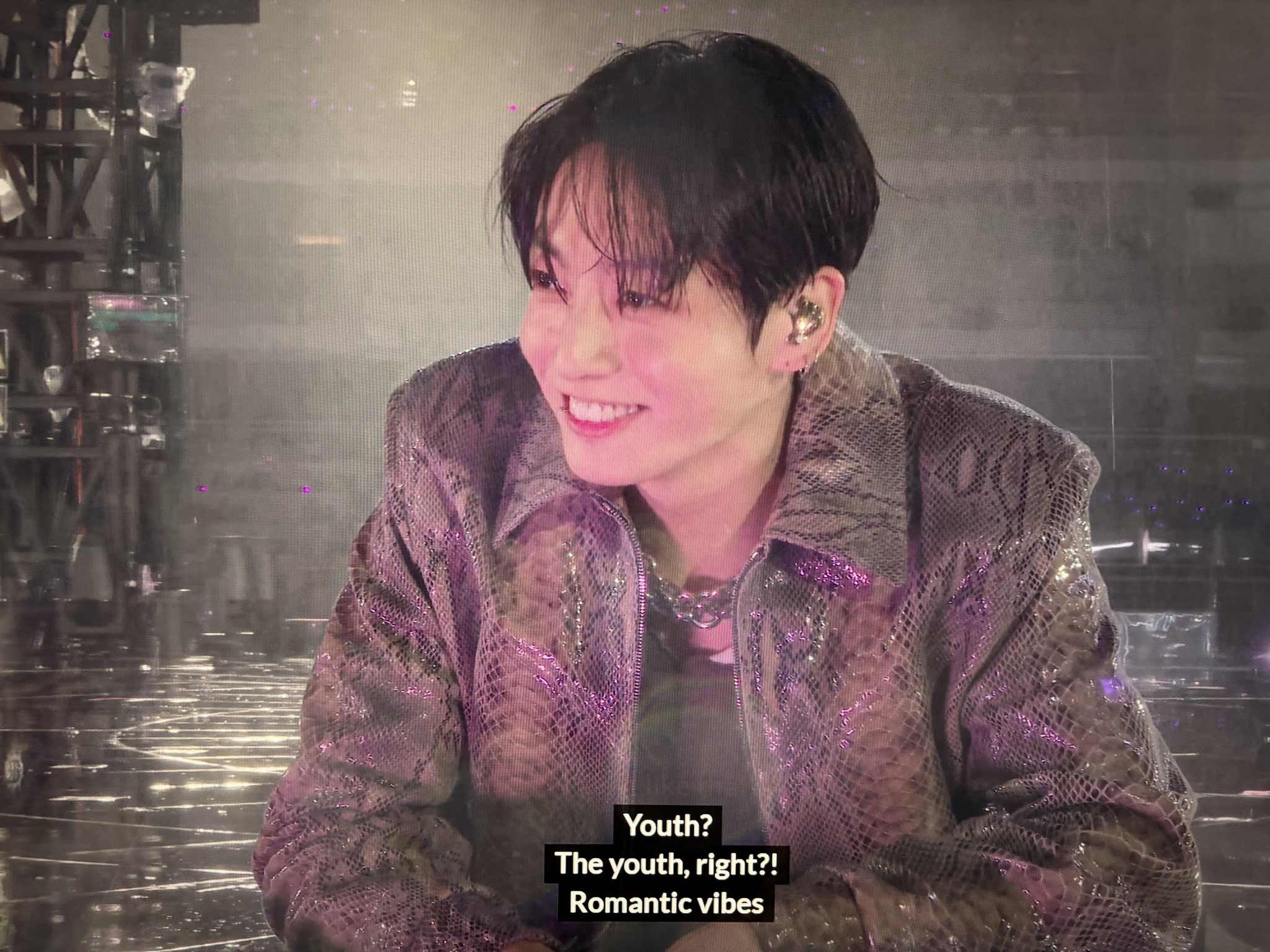 [잡담] 정국 비맞으니까 얼굴 애기됨 | 인스티즈