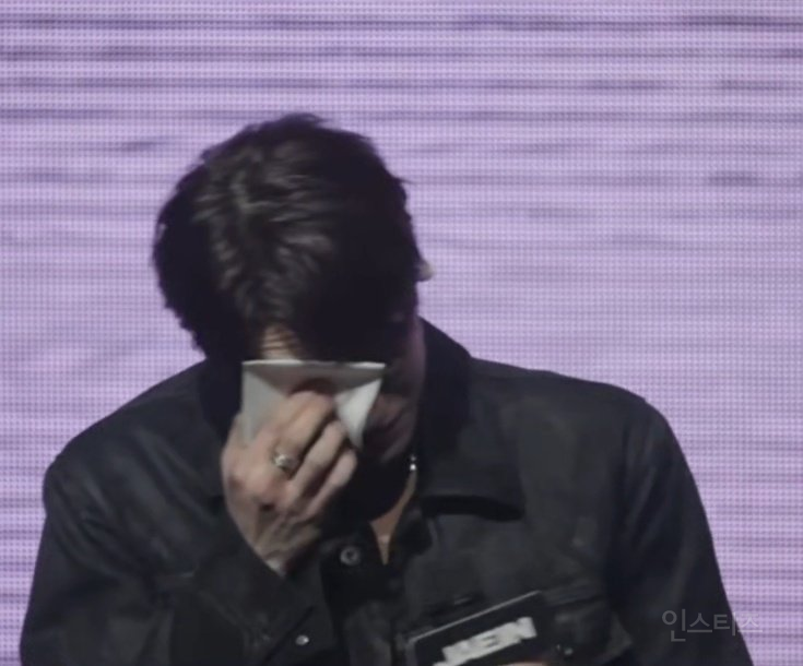 커뮤니티에서 40대로 오해 받은(……) 남돌 어제자 모습 | 인스티즈