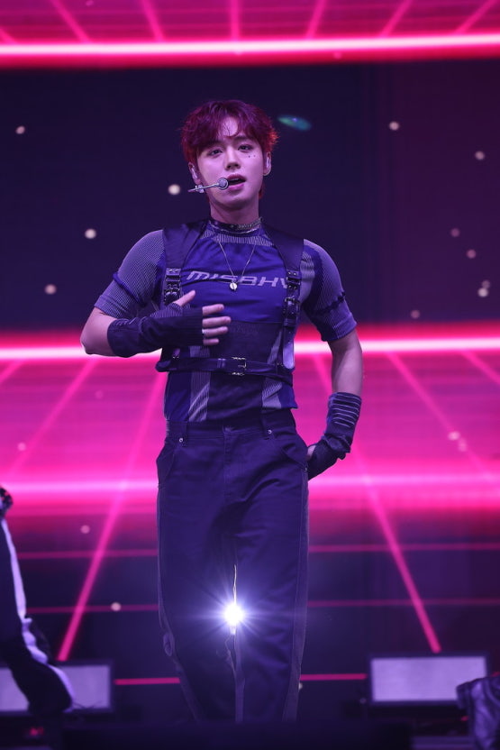 [잡담] 박지훈 nitro 의상 나만 좋음? | 인스티즈