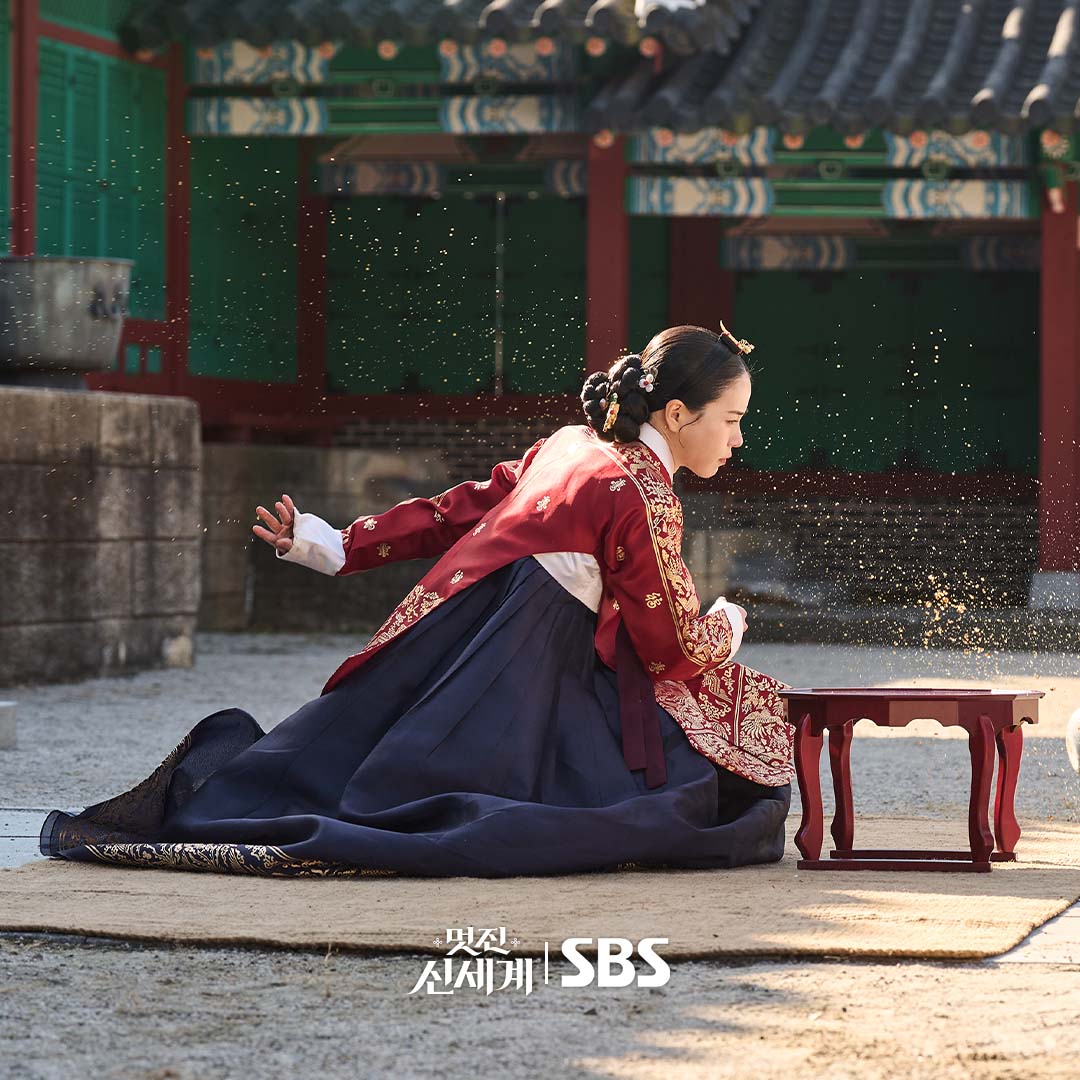 [잡담] 멋진신세계) 조선을 뒤흔든 희대의 악녀 강단심눈빛으로 사로잡는 임지연의 아우라✨SBS 새 금토드라마 <멋진 신세계>☞ 5월 8일 [금] 밤 9시 50분 첫 방송 | 인스티즈