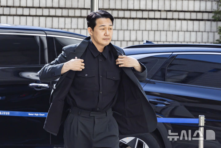 [잡담] 박성웅 어제자 법원 출석 기사 사진인데 | 인스티즈