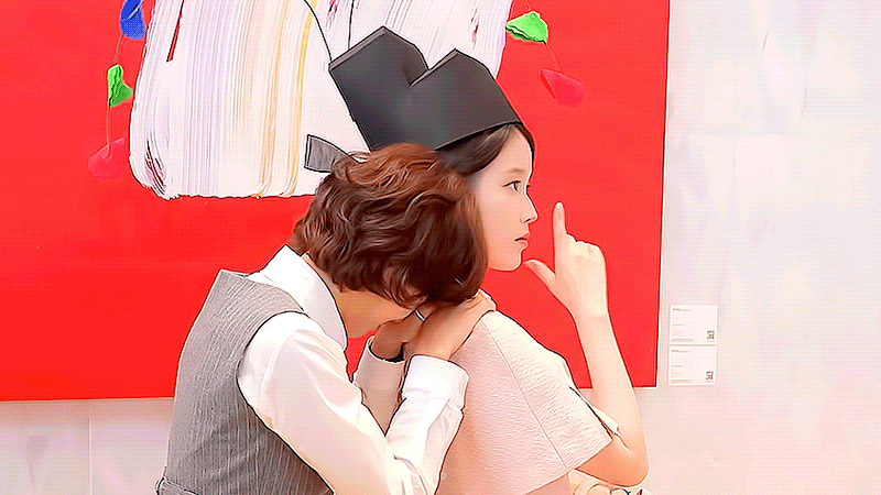 [잡담] 아이유) [21세기 대군부인 메이킹] 첫 촬영 비하인드 아이유 gif | 인스티즈