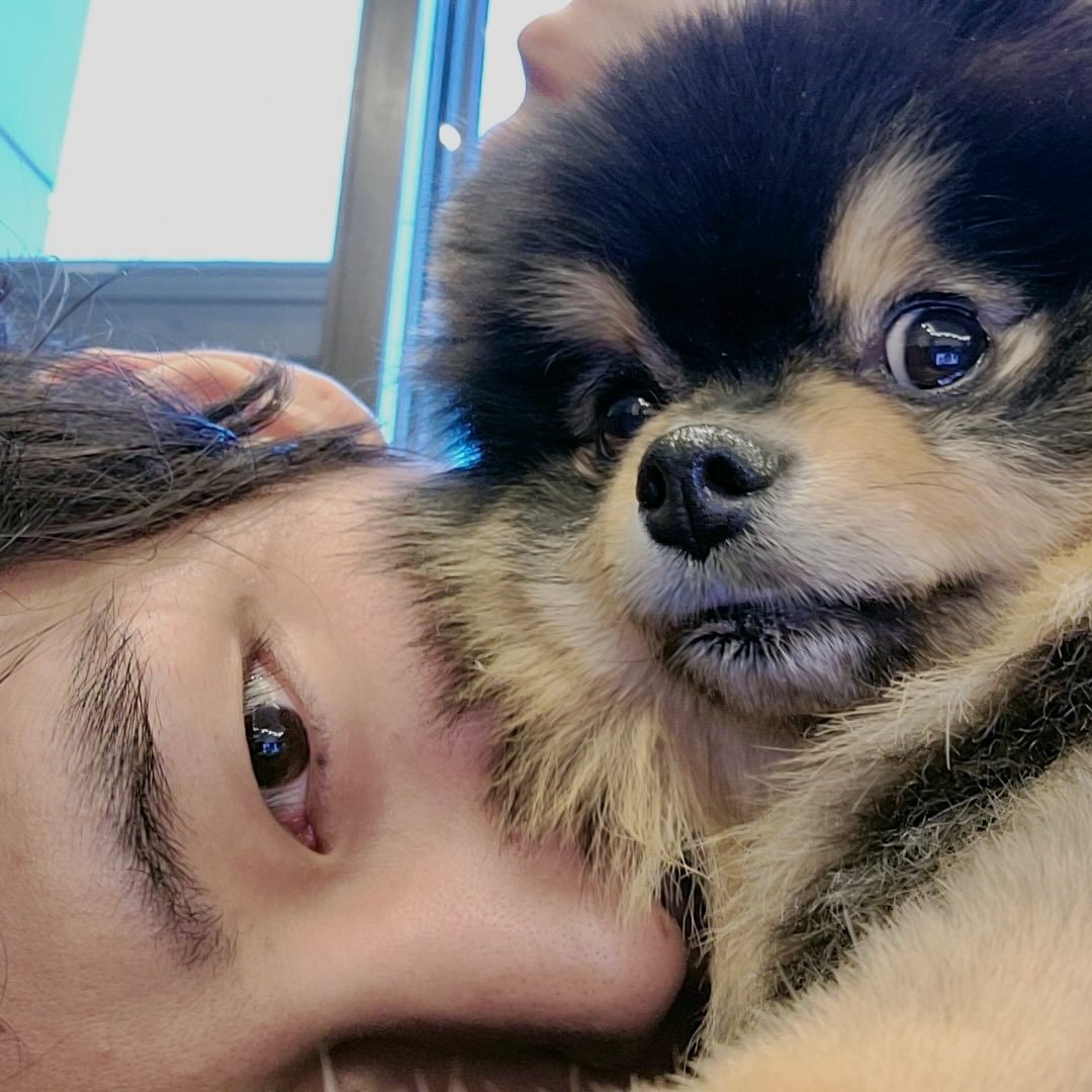 [잡담] 어... 이사진 뷔보다 이 옆이 더 잘생겨보인다 | 인스티즈